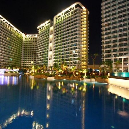 Azure C5 Man-Made Beach Balcony Multiple Units Манила Экстерьер фото